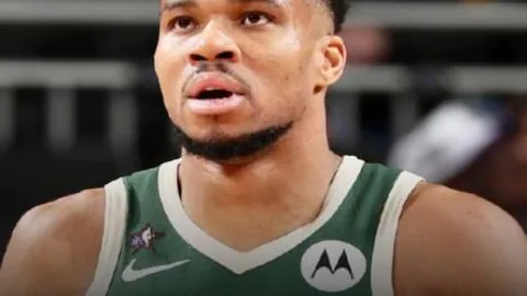 萨拉赫梅开二度，利物浦力克曼城夺冠